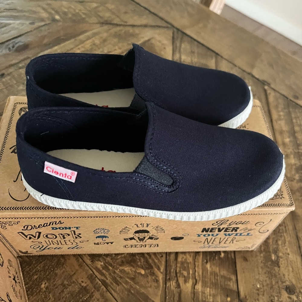Cienta shoes size 12/29